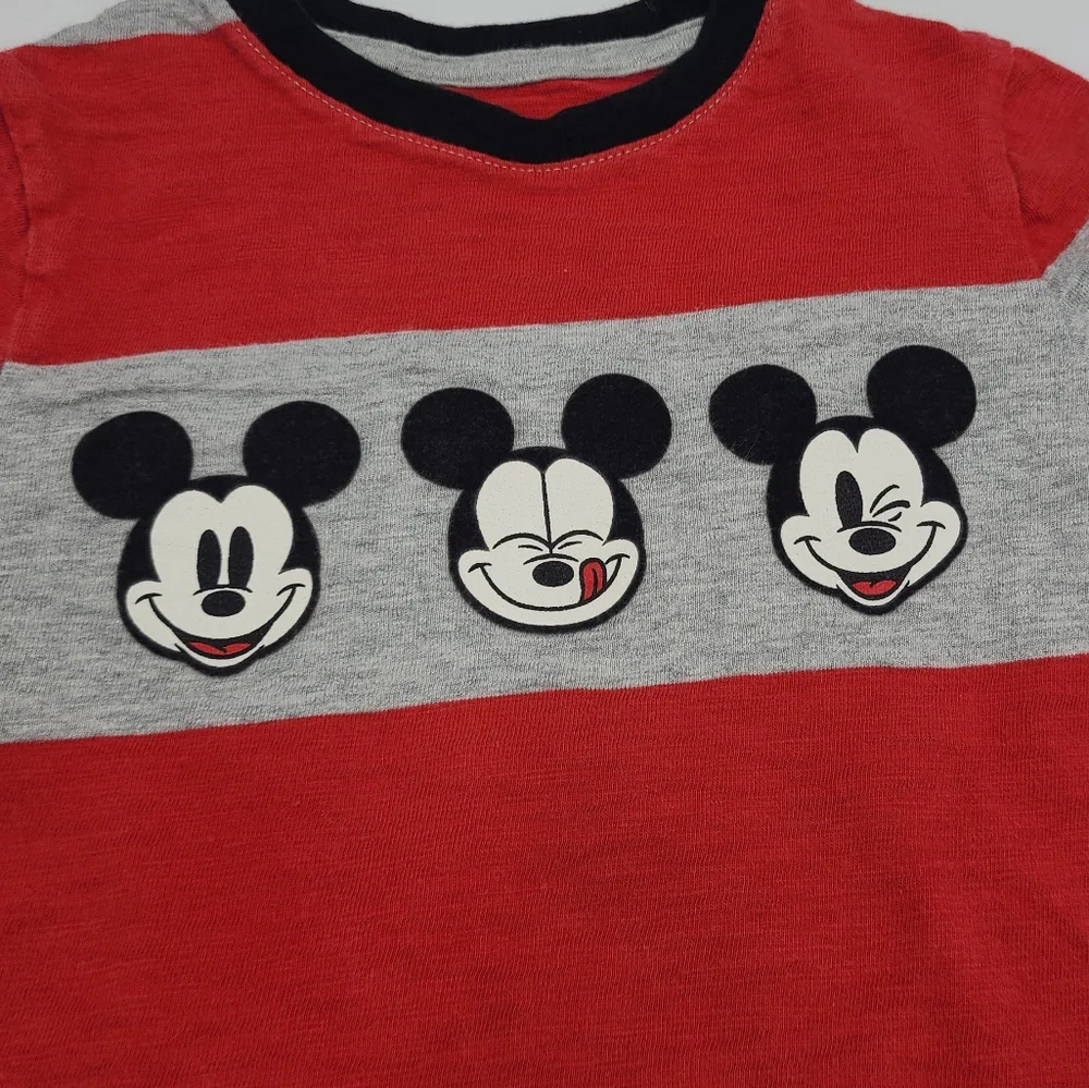 Baby Gap x Disney boys' Mickey tee size 4